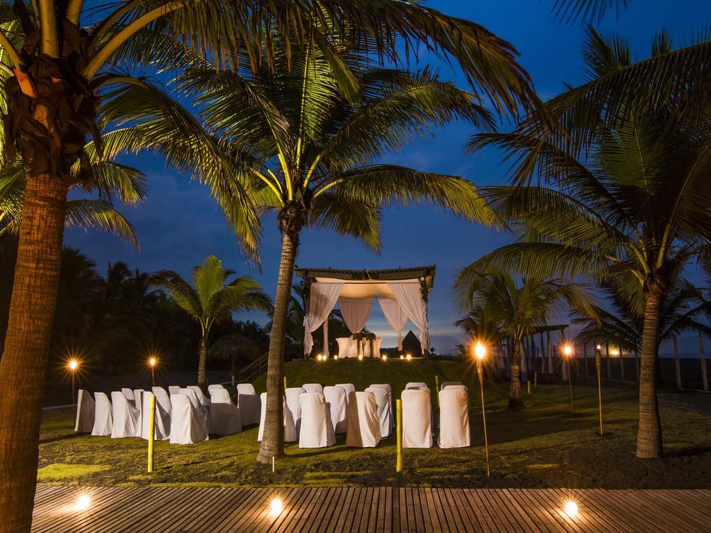 Hotel Soleil Pacifico Чуламар Экстерьер фото